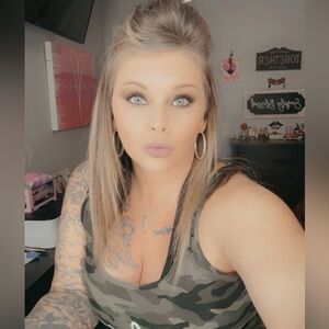 Meet your Posher, Kendra